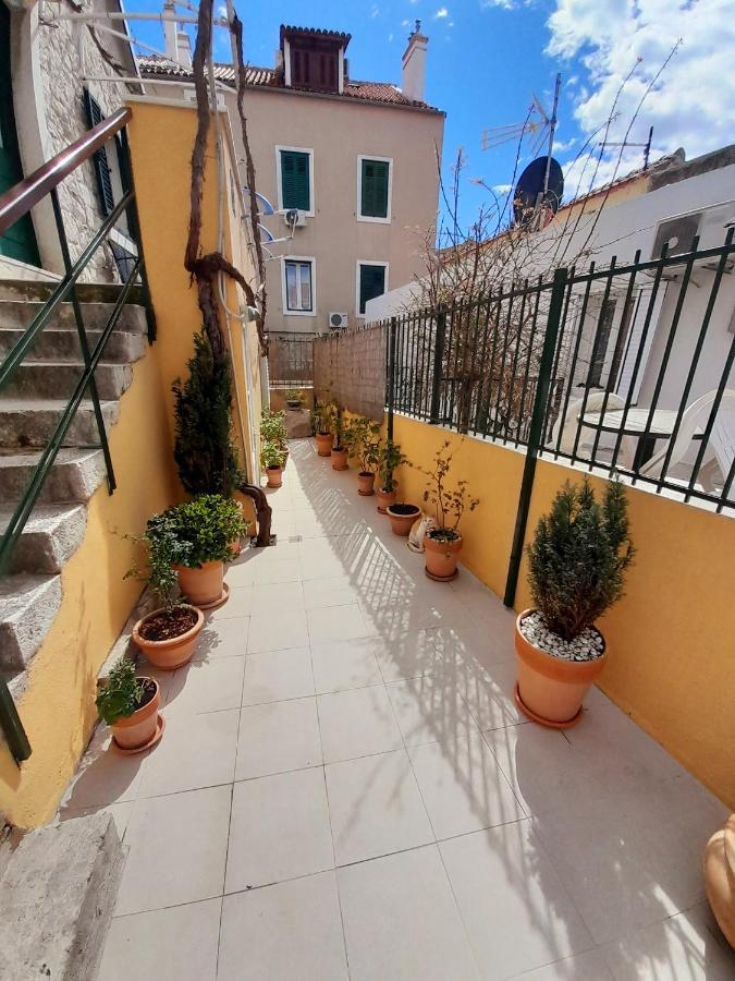 Luxury Mansarda Duplex - City Centre - Stone House Apartment Сплит Екстериор снимка